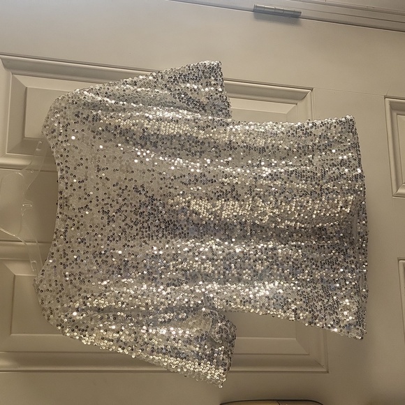 Sequined top - Picture 2 of 2